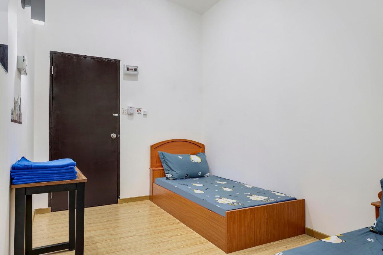 Spot On 90439 Lh Home Sibu Εξωτερικό φωτογραφία